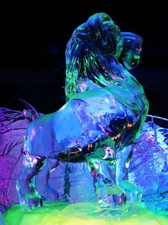 estatuas de hielo caballos