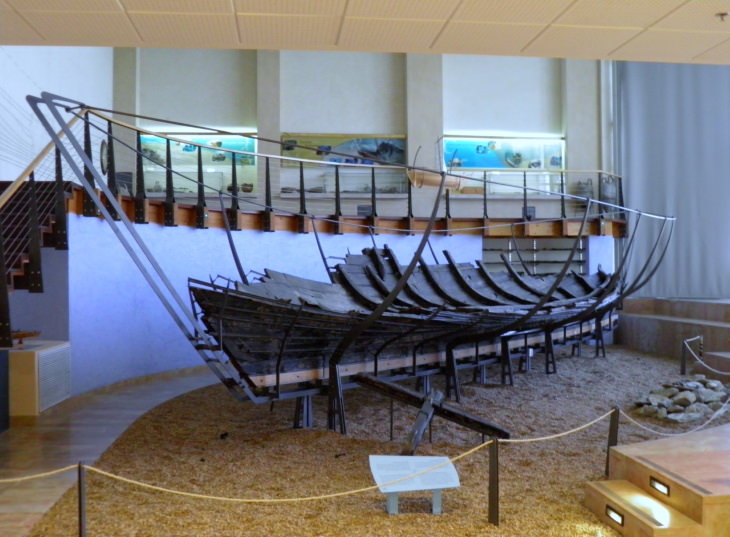 Barcos Antiguos Encontrados Barco Ma'agan Michael (400-500 a. C.)
