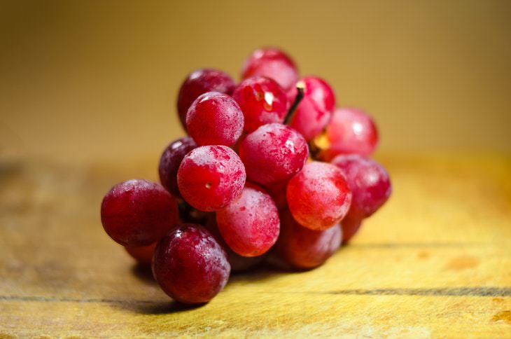 Alimentos Para Aliviar La Piel Seca Uvas rojas