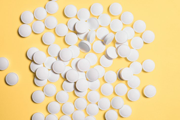 Tomar aspirina para prevenir el derrame , pastillas