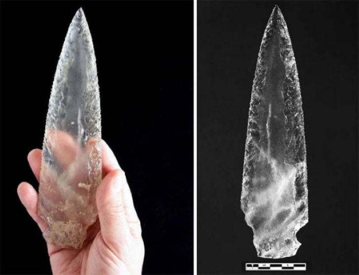 Objetos Antiguos punta de lanza de cristal fue descubierta en España