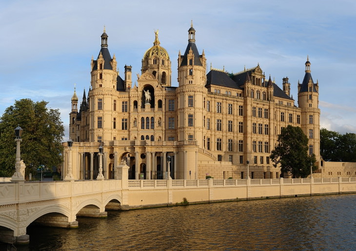 Palacio de Schwerin - Schwerin, Alemania Acercamiento