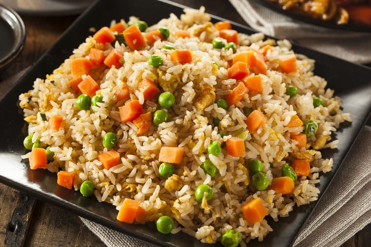 Recetas con restos de arroz,  con verduras