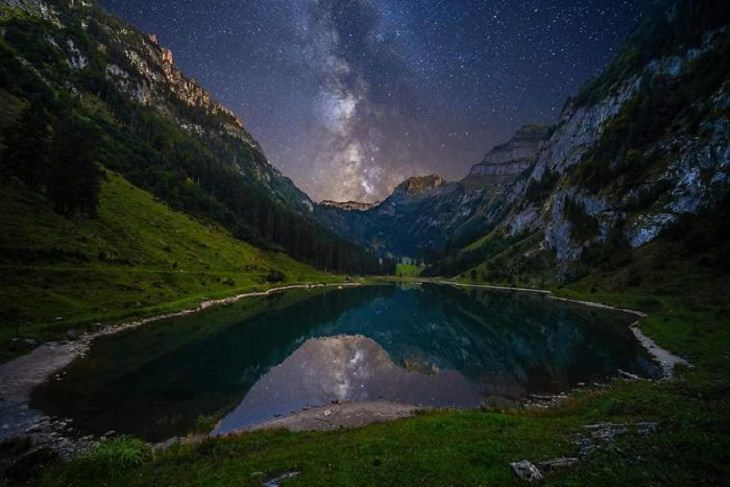 Paisajes Nocturnos Lago y montañas