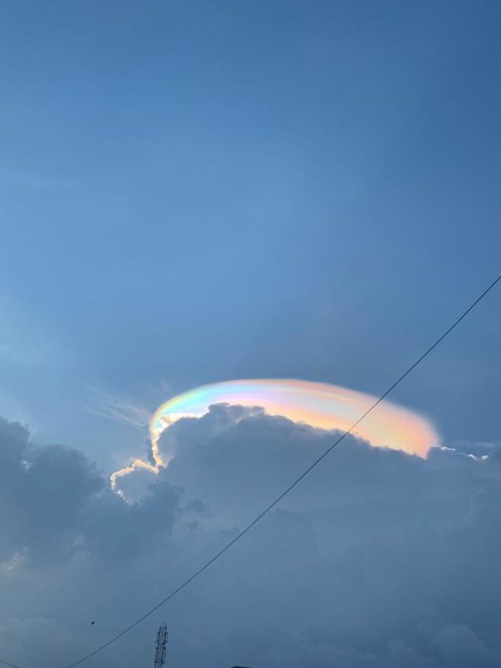 Una nube de arcoíris en la India