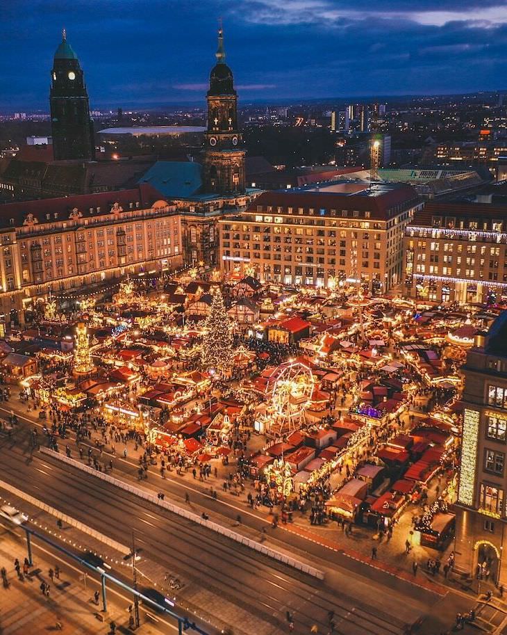 25 Fotos Aéreas Del Mundo Striezelmarkt en Dresden, Alemania