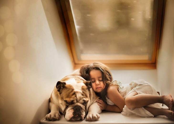 Fotos de niños y animales, siesta