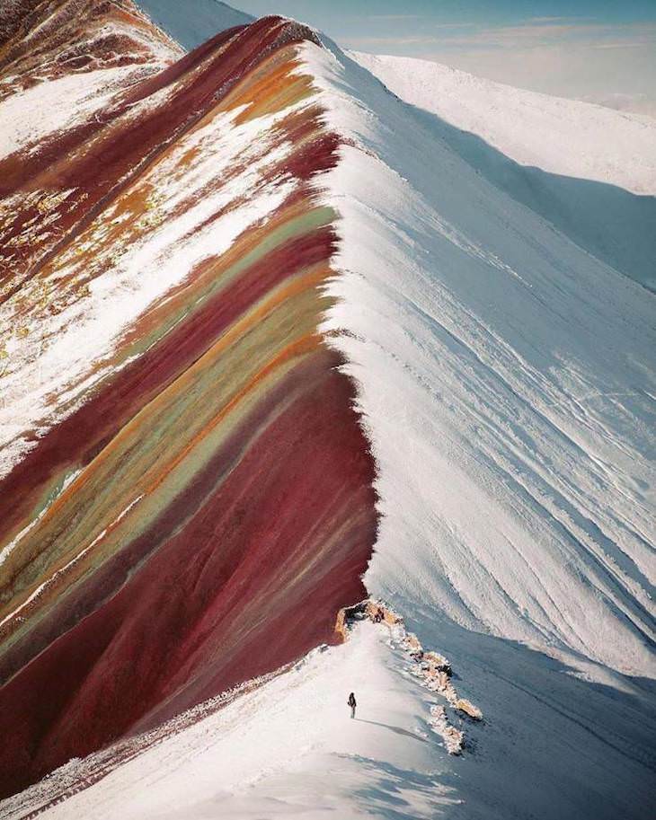 Fotos Belleza De Nuestro Mundo Vinicunca (también llamada Montaña de Colores) en Perú durante el invierno