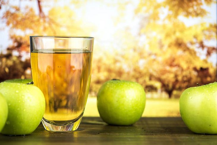 Bebidas que puedes disfrutar libremente si estás ayunando Vinagre de manzana