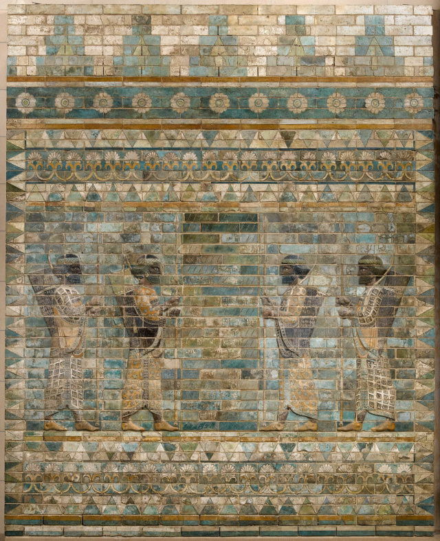 Panel de ladrillo de Aqueménida: Darío I (alrededor del 510 a. C.), encontrado en el Palacio de Darío en Susa