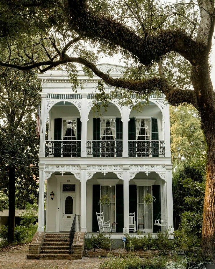 25 Asombrosos Edificios Una casa de doble galería en Nueva Orleans, Luisiana, siglo XIX