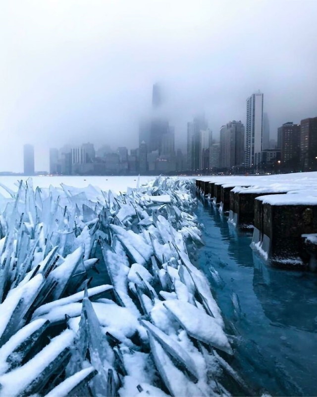 Lugares Espectaculare  Las aguas semicongeladas del lago Michigan