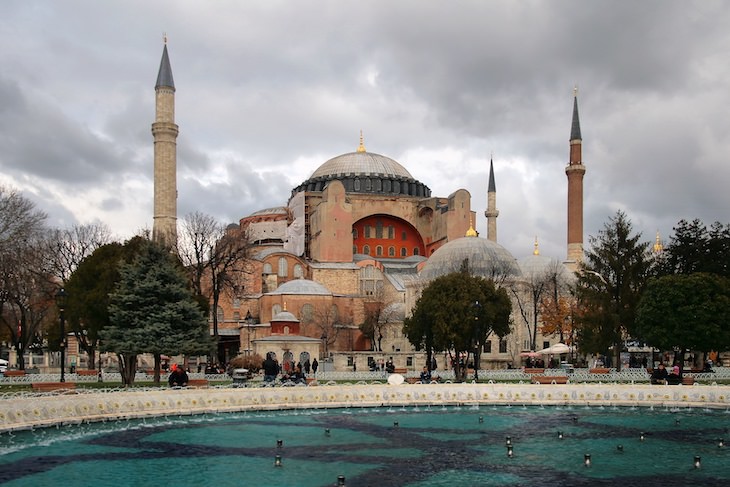 1. Hagia Sophia, Estambul, Turquía - 532 - 537 d. C.