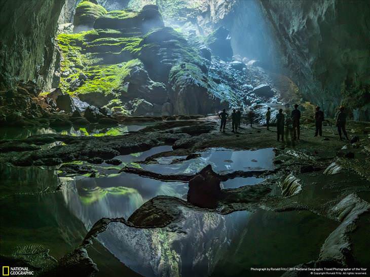 Fotos Asombrosas Del Planeta Tierra “Green Gours Reflection” en la cueva Hang Sơn Đoòng, Parque Nacional Phong Nha Ke Bang, Quang Binh, Vietnam