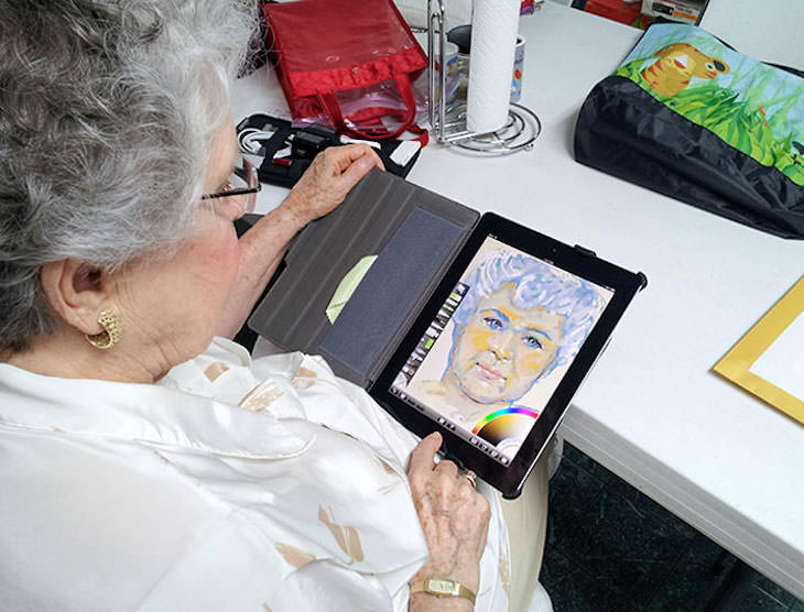 7. Esta dama nunca antes había tenido una tableta. Esto es lo que pintó 30 minutos después de recibir un iPad por su 84 cumpleaños.
