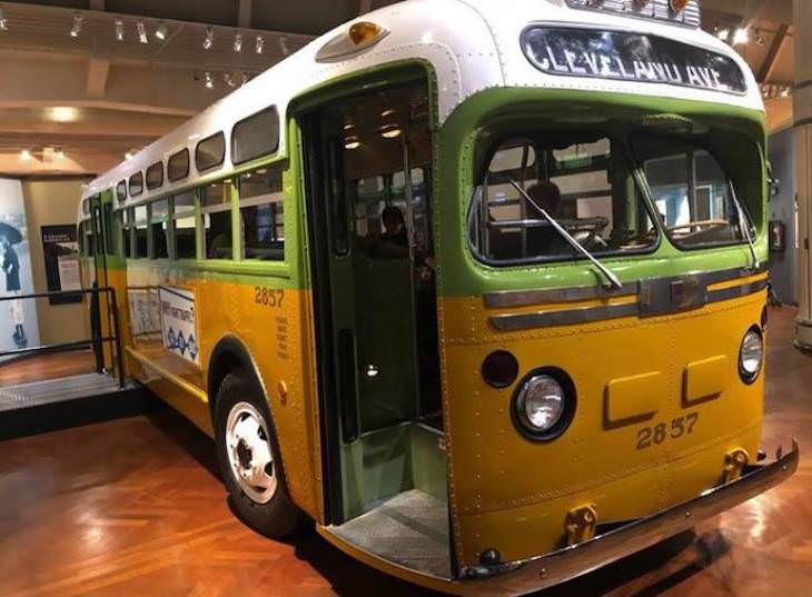 Increíbles Exhibiciones De Museos Que Deberías Ver El Museo Henry Ford en Detroit también alberga el autobús real en el que Rosa Parks protestó.