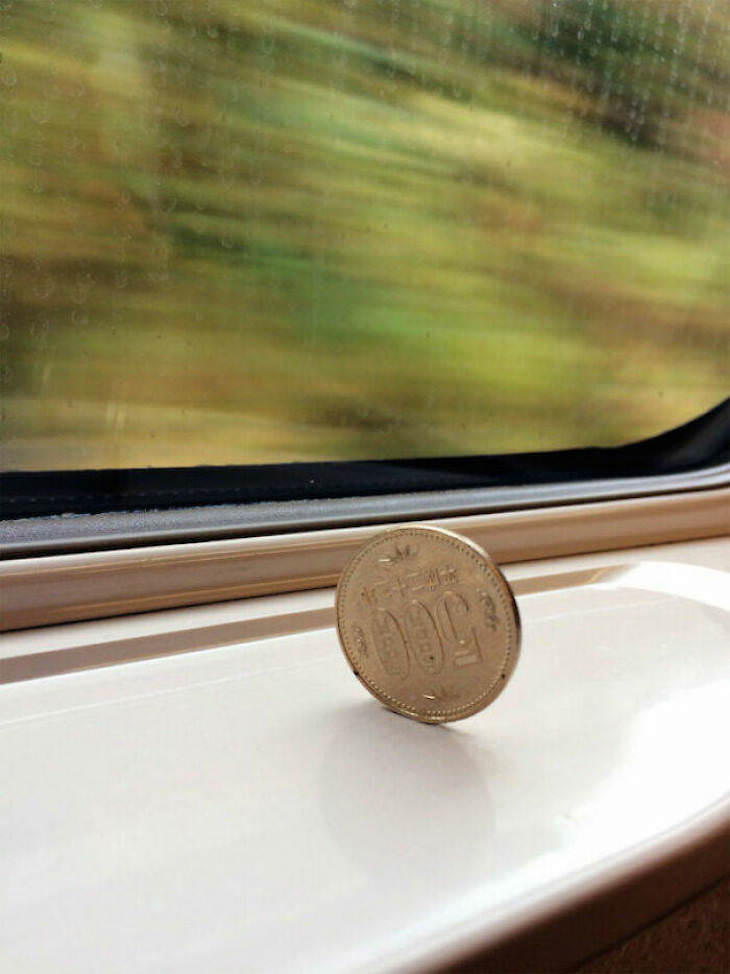 15. Así de suave es el viaje en el tren bala japonés.