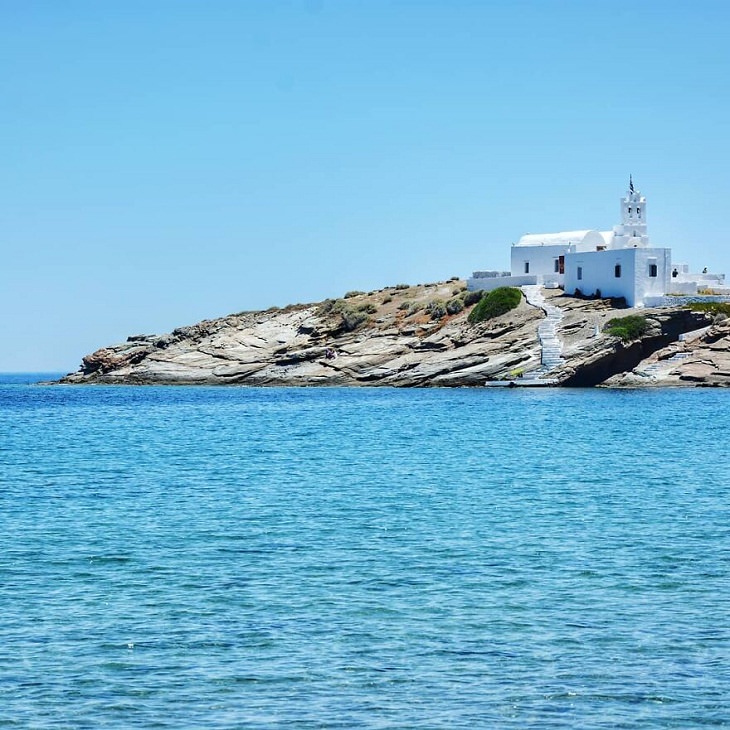 La Belleza Idílica De La Isla De Sifnos En Grecia Capilla