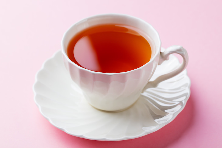 10. Existe la intoxicación por té Earl Grey. Beber más de 2 litros (67 oz) de Earl Grey por día puede causar calambres musculares extensos y visión borrosa.