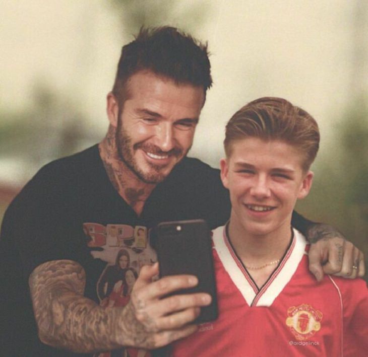 15 Famosos Posan Con Sus "Yos" Más Jóvenes , David Beckham