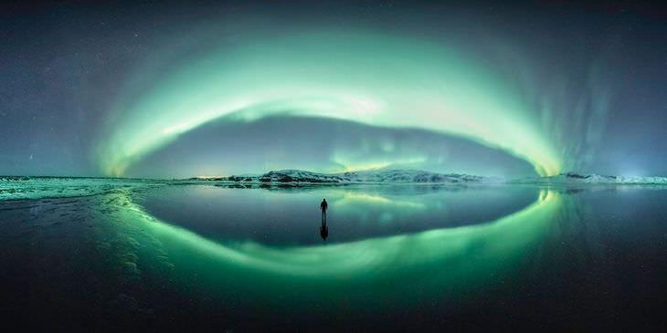  Finalistas Del Concurso De Fotografía De Astronomía Del Año Vórtice de Islandia, por Larryn Rae de Nueva Zelanda