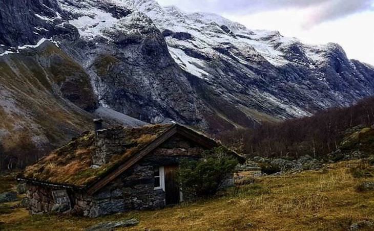 25 Cabañas En El Bosque De Todo El Mundo Cabaña de piedra restaurada de alrededor de 1800, Noruega