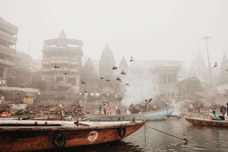  Fotos Que Capturan La Belleza De La India Los ghats de Varanasi