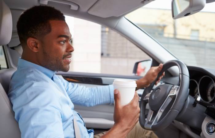 Ajustar El Asiento De Tu Auto Puede Evitar Lesiones Ejercicios que puedes hacer mientras estás en el automóvil