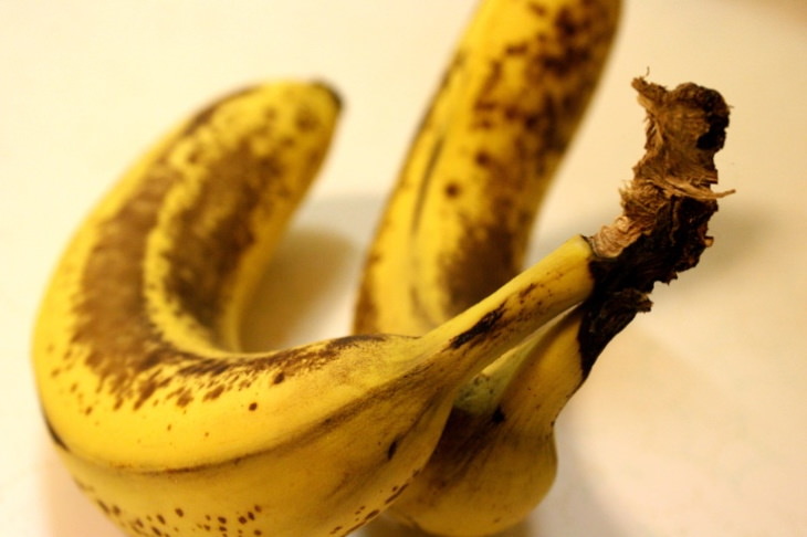 Formas De Reutilizar Los Restos De Comida Plátanos demasiado maduros