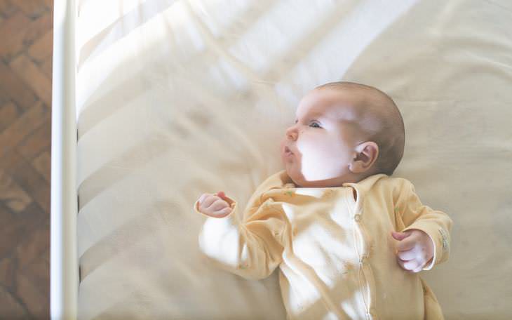 Consejos Que Ayudarán a Tu Bebé a Dormir, bebé en su cuna