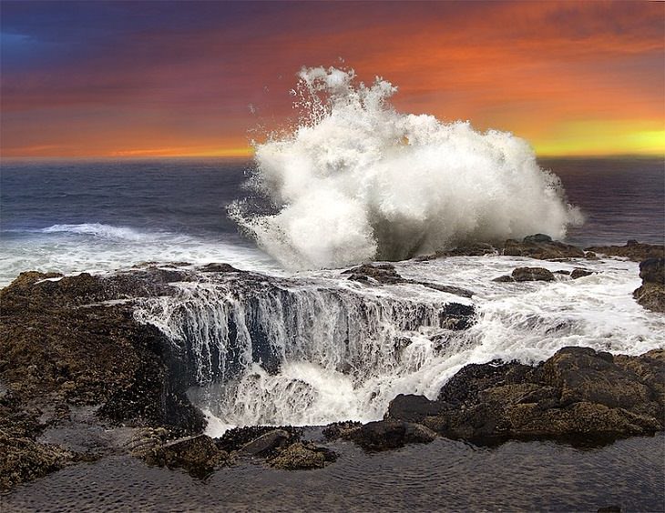 lesser known natural wonders in the USA Thor’s Well