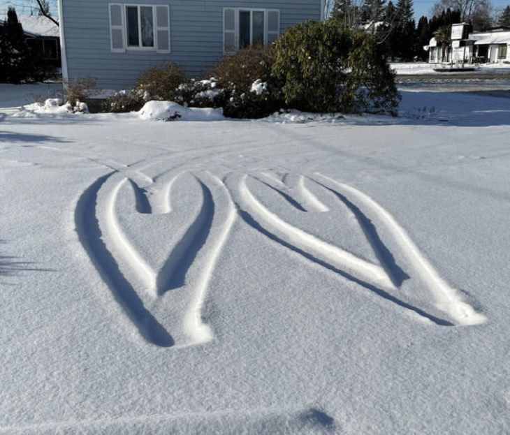 Arte Accidental En La Nieve, corazones