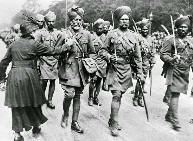 Fotos Eventos Históricos, Soldados indios que llegan a Francia, Primera Guerra Mundial, 1914