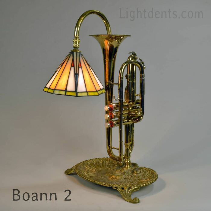 Lámparas Artesanales, trompeta con lámpara de colores