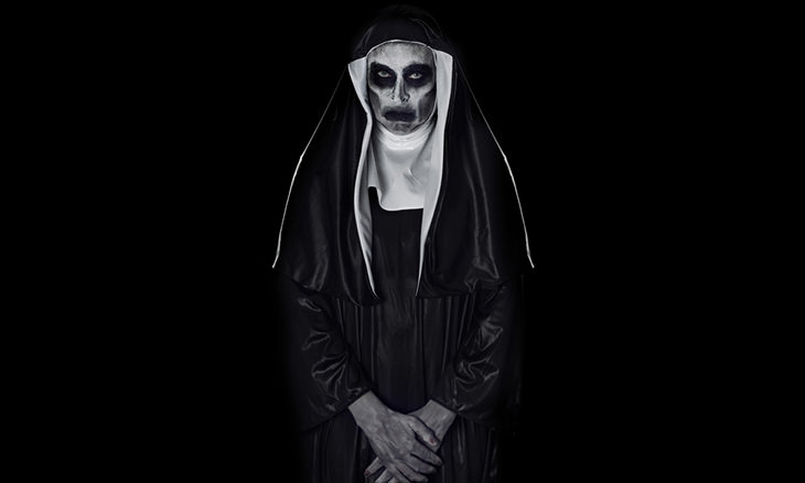 Asesinatos Ocurridos En Halloween, monja terrorífica