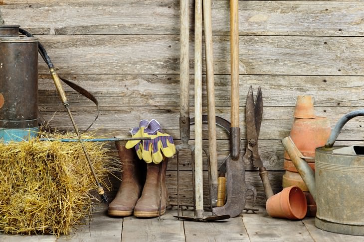 Cuidar Tu Césped En El Invierno, herramientas de jardinería