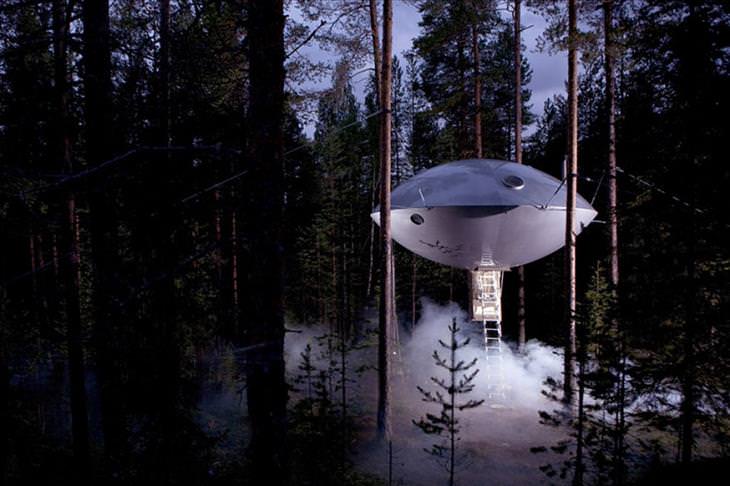 Casas Del Árbol, Casa del árbol OVNI, Suecia