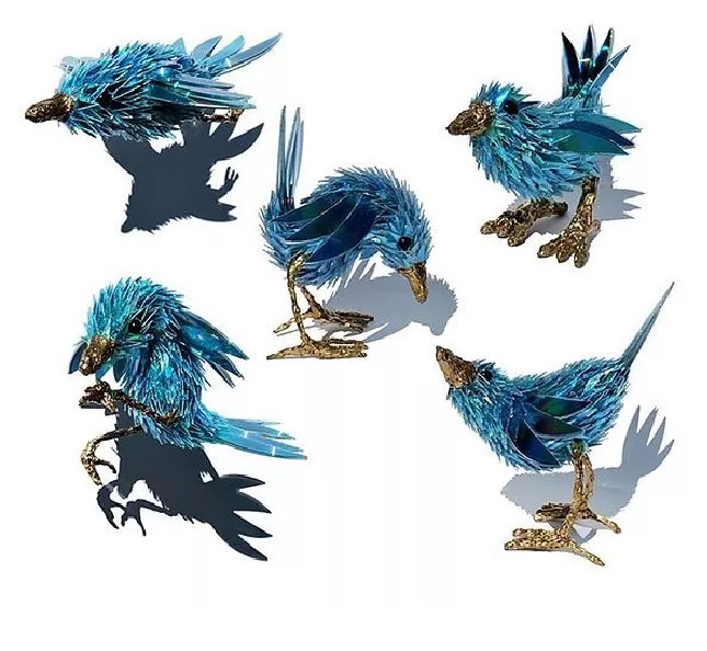 Esculturas Con Discos Compactos, pájaros azules