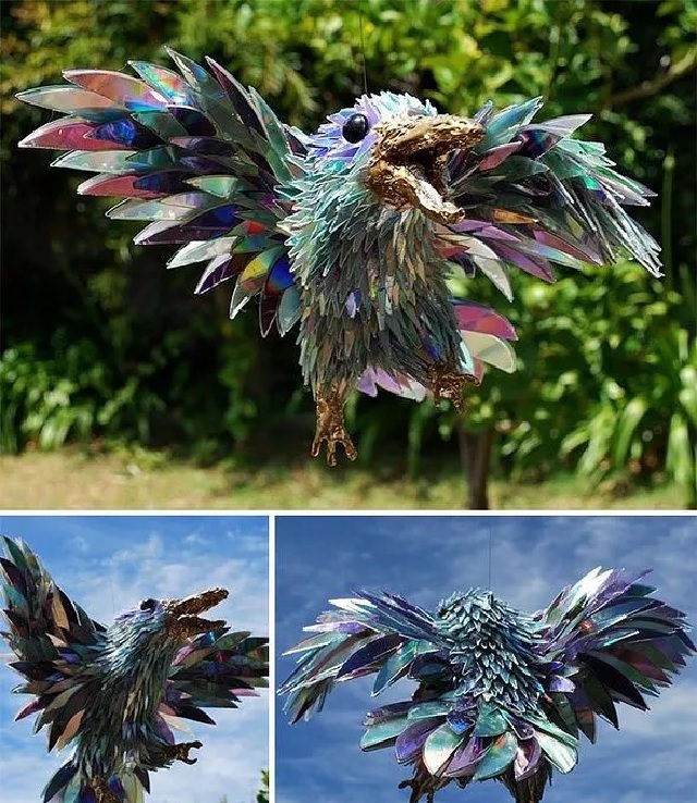 Esculturas Con Discos Compactos, pájaro volando
