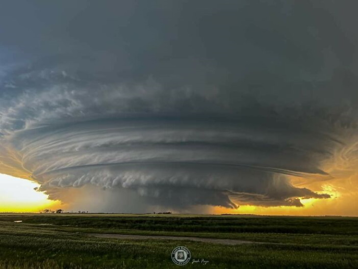 Fotos de tormentas Una tormenta que se forma cerca de Glenburn, en Dakota del Norte