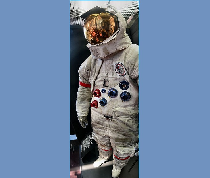 el traje espacial que usó David Scott en el Apolo 15