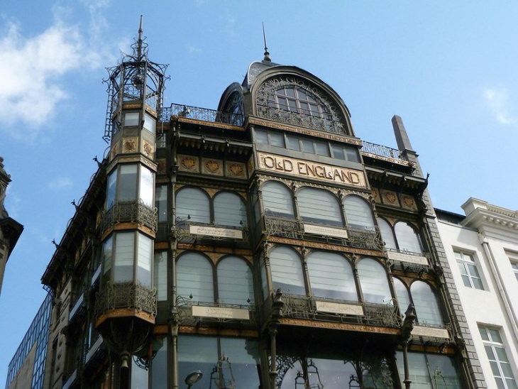 Edificios Art Nouveau Los grandes almacenes Old England en Bruselas, Bélgica