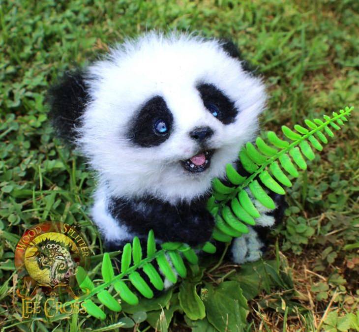 Esculturas Realistas De Animales, Panda bebé
