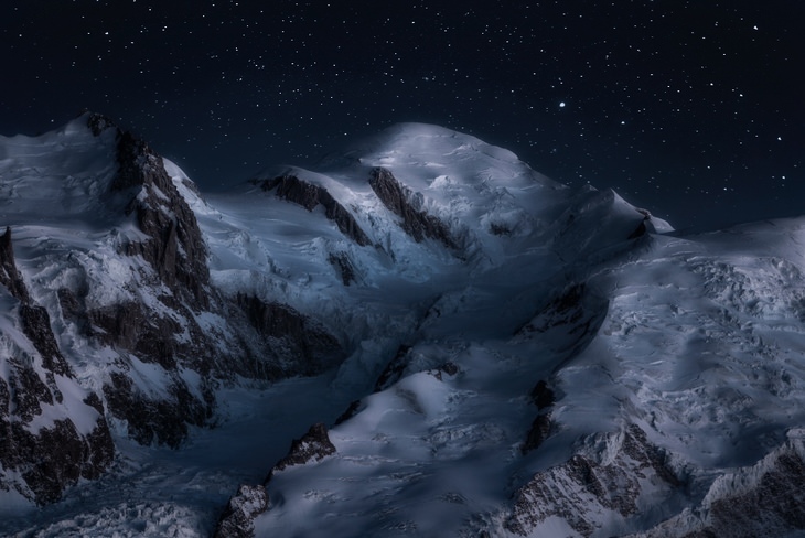Los Alpes De Noche, el silencio inmenso
