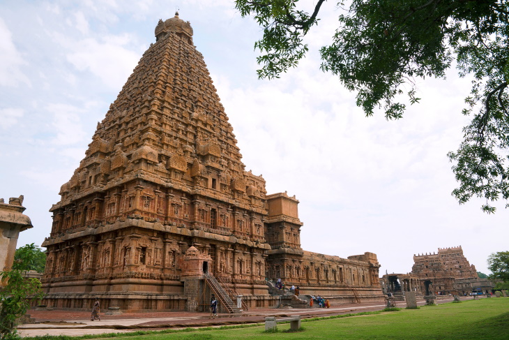 Arquitectura Del Sur De Asia, Templo Brihadisvara en Thanjavur, India