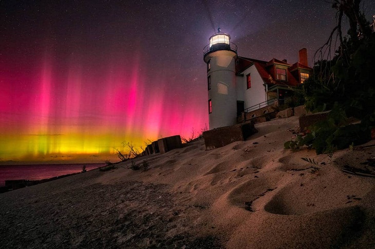 Fotógrafo De Auroras Boreales Del 2022, Vigilancia nocturna de Michigan por Marybeth Kiczenski