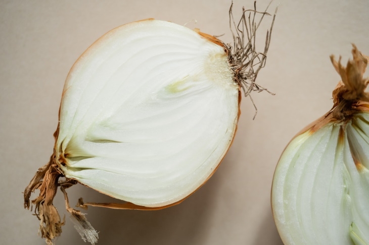 Intolerancia al Allium, cebolla blanca