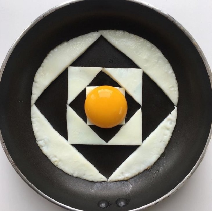 Arte en comida, huevo estrellado