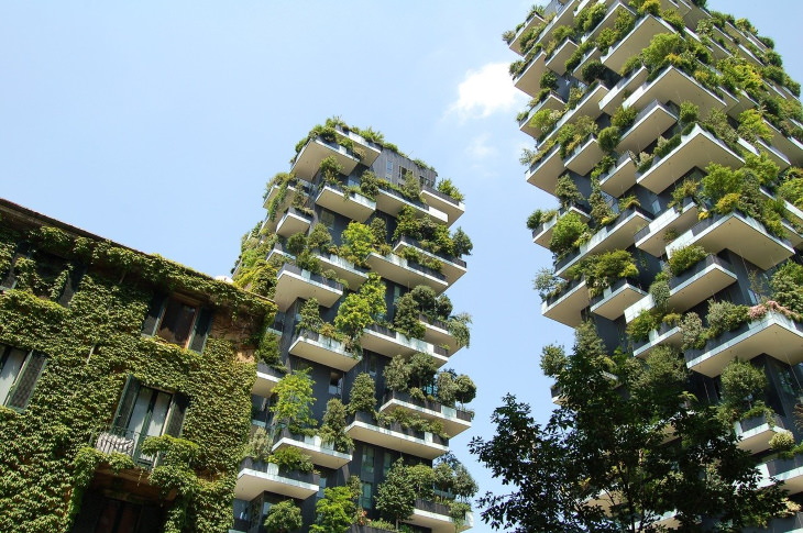 Edificios Verdes "Bosco Verticale" (también conocido como "Bosque Vertical", 2014) de Stefano Boeri Architetti - Milán, Italia