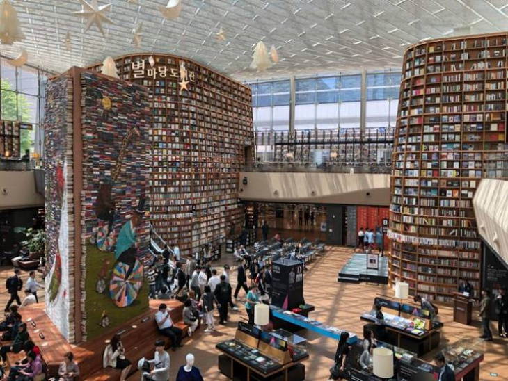 Corea del Sur y sus Marvillas, biblioteca gigante